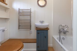 Bathroom in Shepherds Hut - click for photo gallery